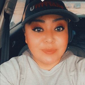 Meet your Posher, Fawnia